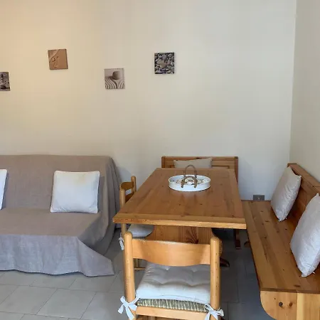 H Apartment